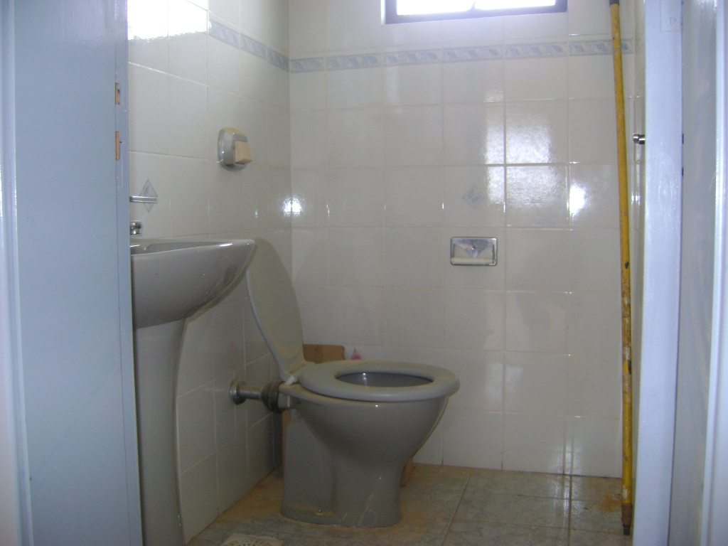 SALA COMERCIAL