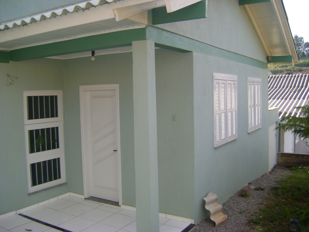 Casa com 2 dormitórios