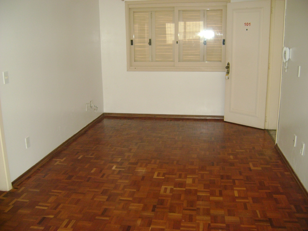 APARTAMENTO COM 2 DORMITÓRIOS