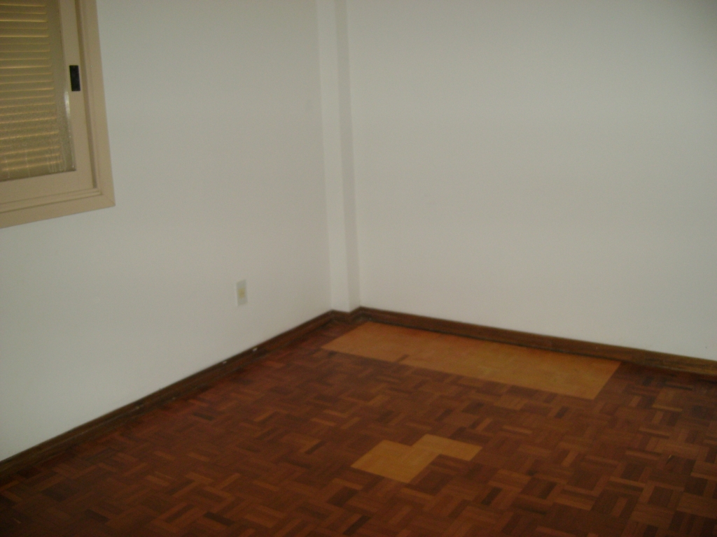 APARTAMENTO COM 2 DORMITÓRIOS