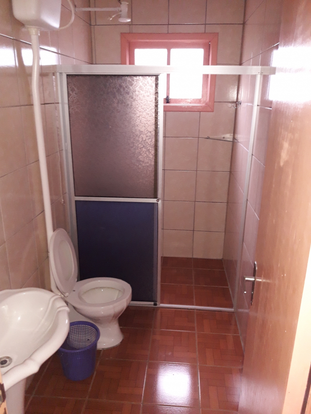 CASA COM 2 DORMITÓRIOS