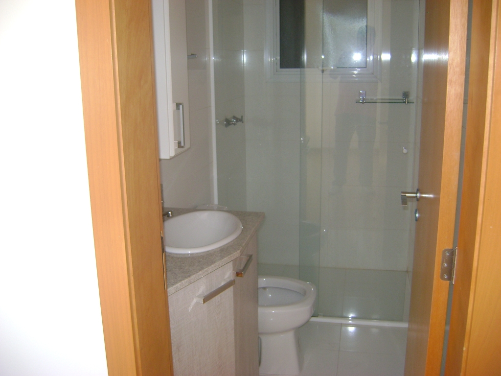 APARTAMENTO COM 3 DORMITÓRIOS