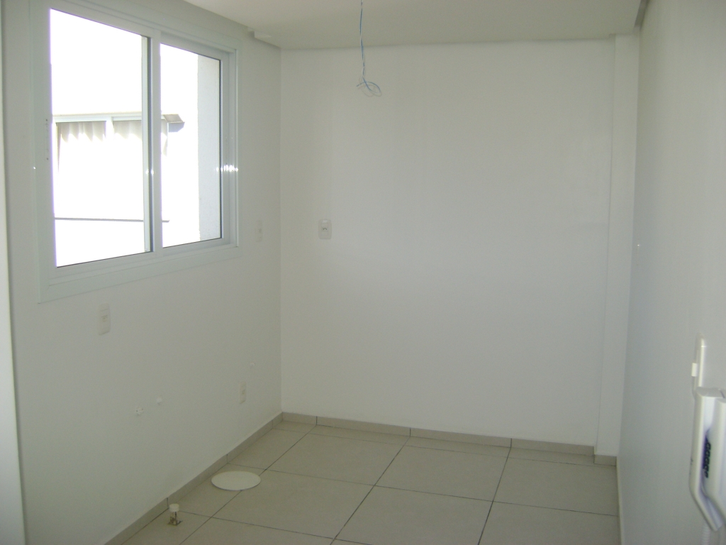 APARTAMENTO COM 2 DORMITÓRIOS