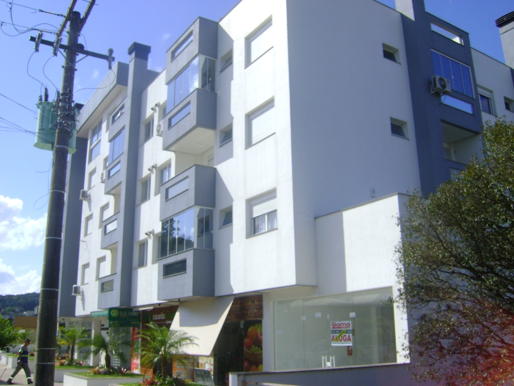 APARTAMENTO COM 2 DORMITÓRIOS