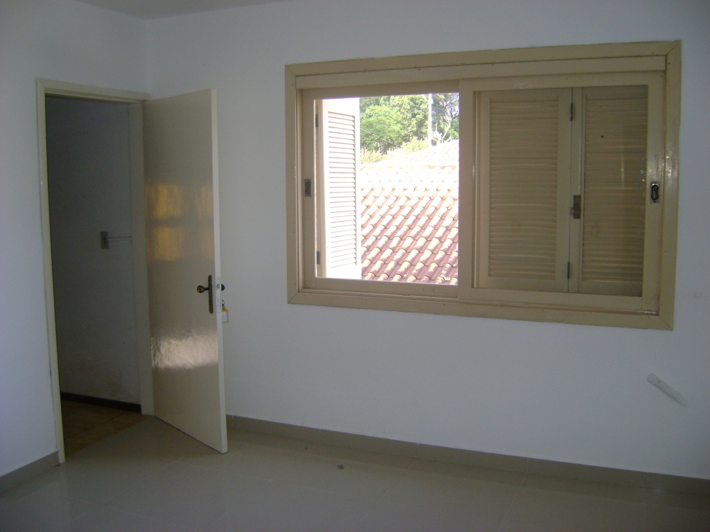 APARTAMENTO COM 4 DORMITÓRIOS