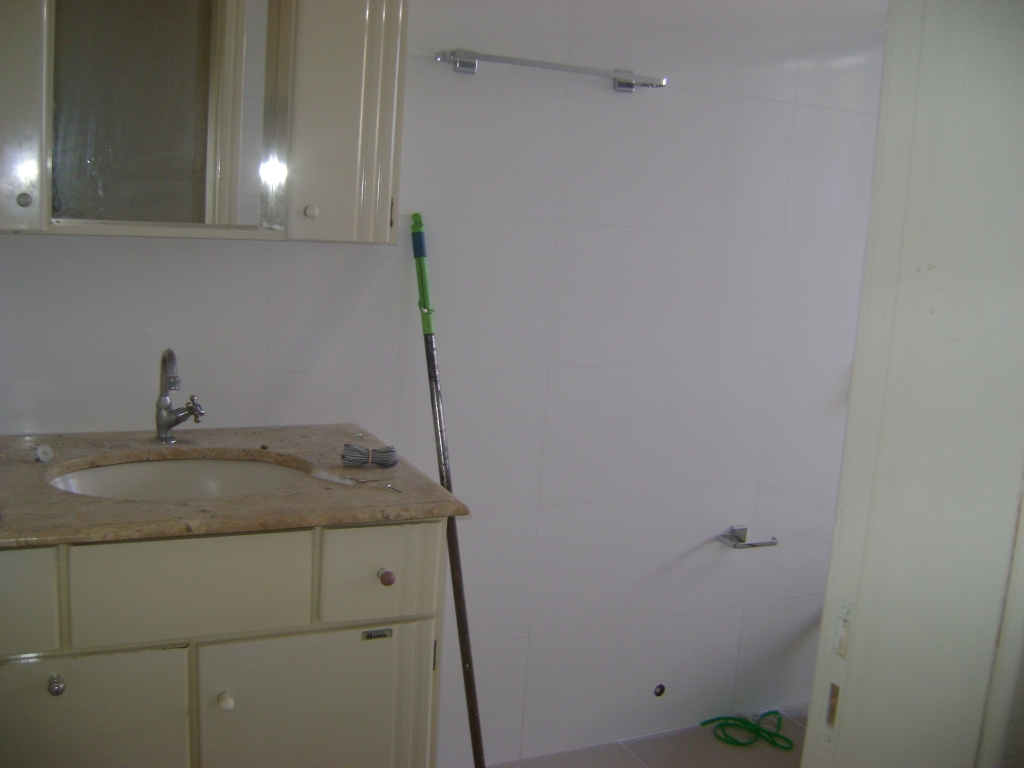 APARTAMENTO COM 4 DORMITÓRIOS