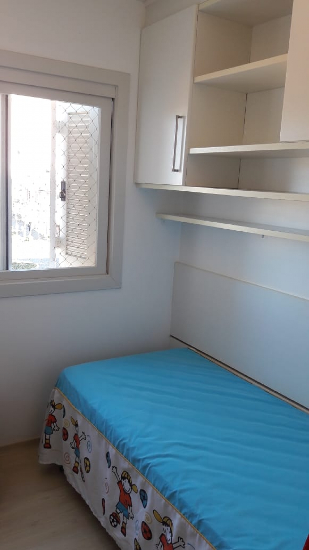 APARTAMENTO COM 3 DORMITÓRIOS