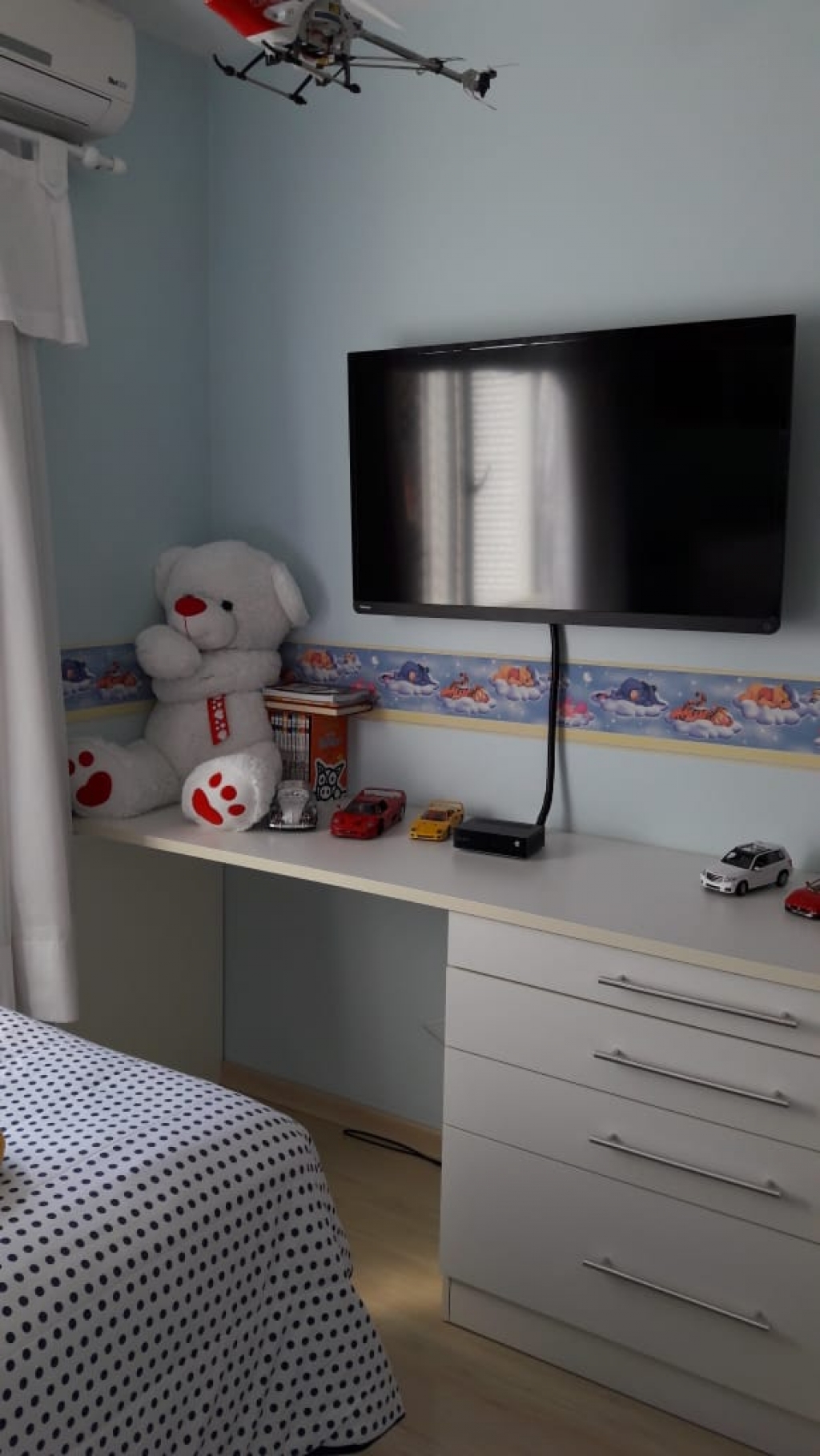 APARTAMENTO COM 3 DORMITÓRIOS