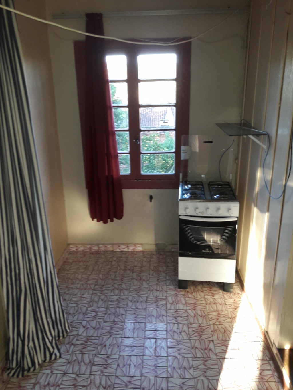 CASA COM 3 DORMITÓRIOS