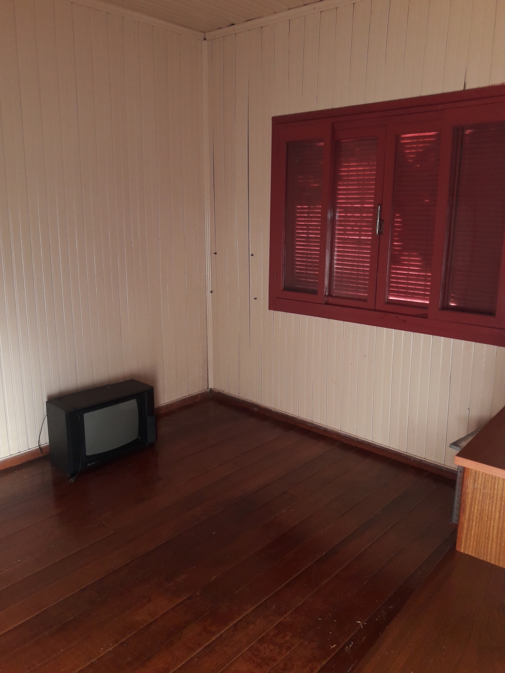 CASA COM 3 DORMITÓRIOS