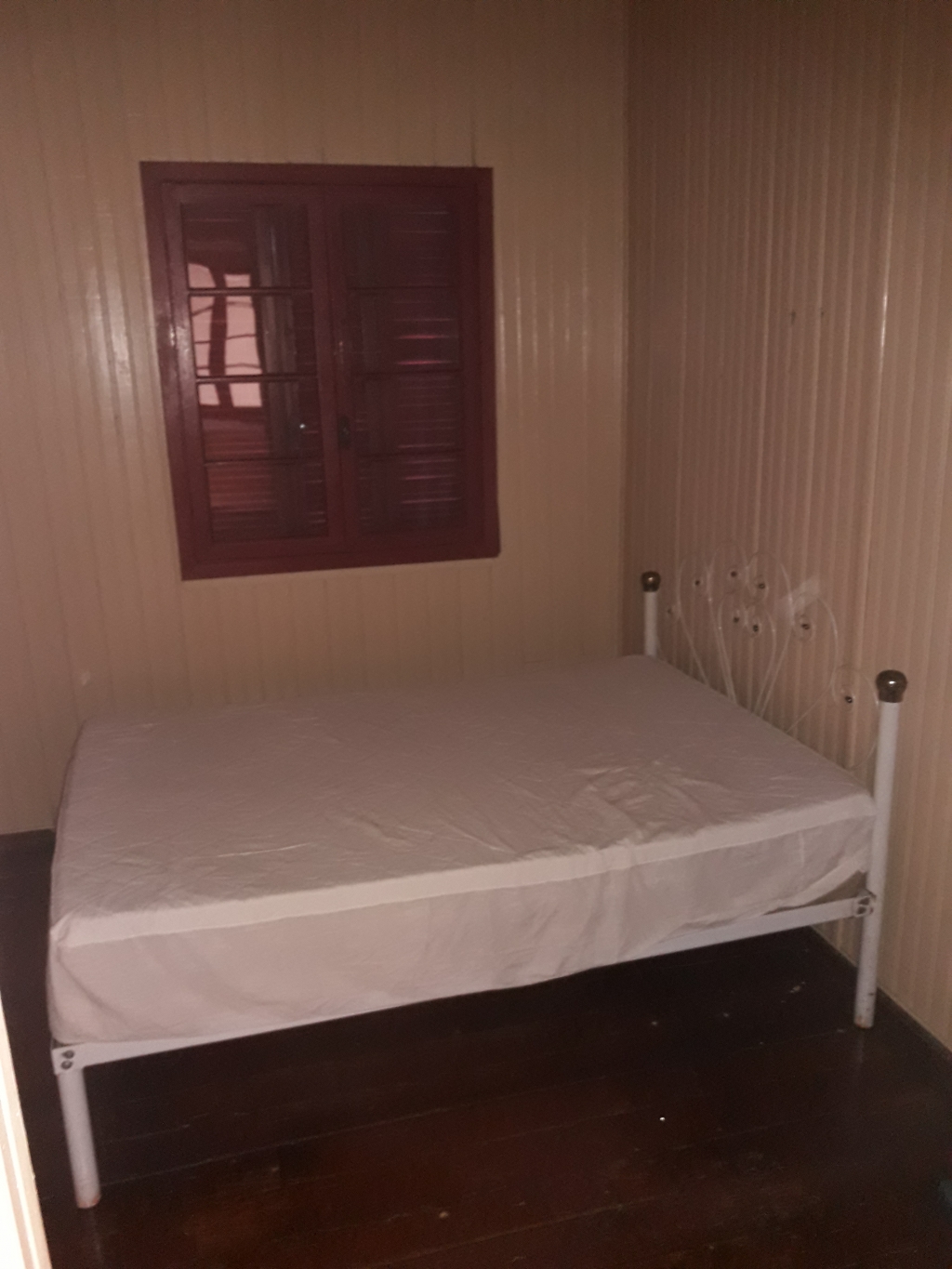 CASA COM 3 DORMITÓRIOS