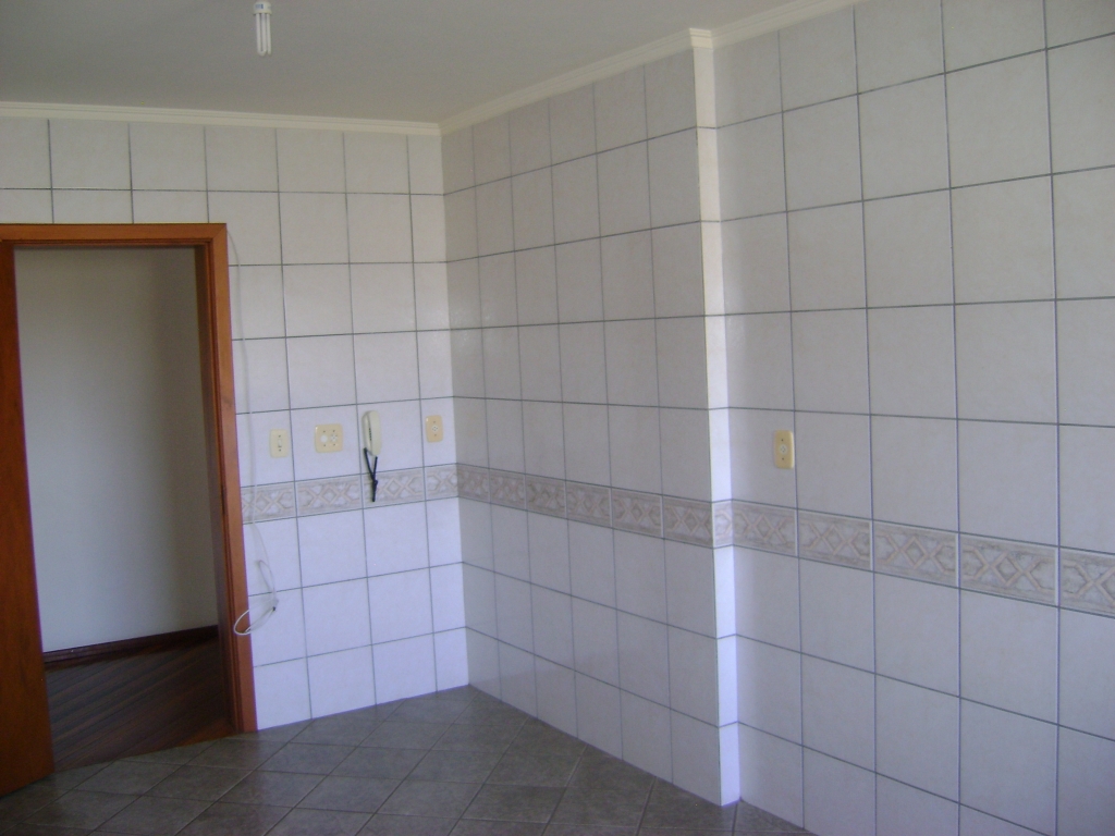 APARTAMENTO COM 3 DORMITÓRIOS