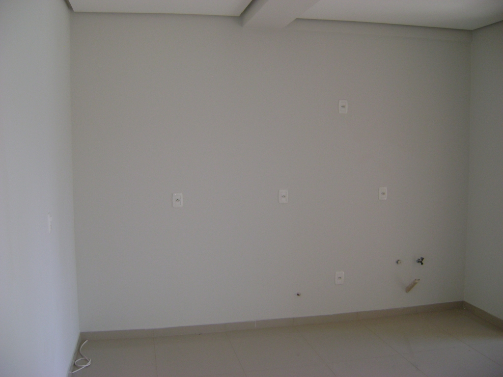 APARTAMENTO COM 3 DORMITÓRIOS