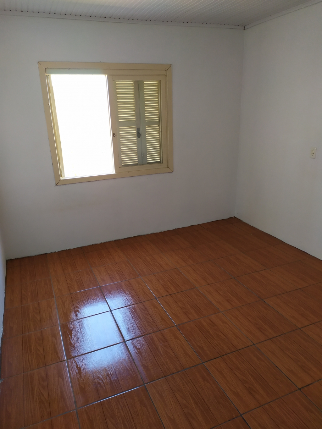 CASA COM 3 DORMITÓRIOS