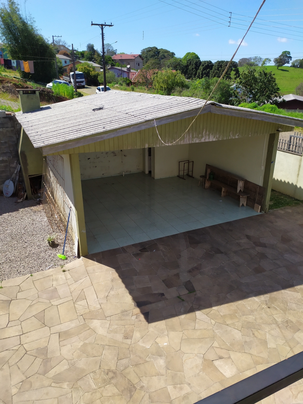 CASA COM 3 DORMITÓRIOS