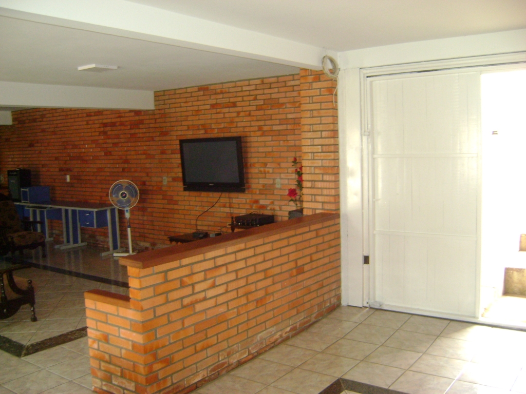 PORÃO (COMERCIAL)
