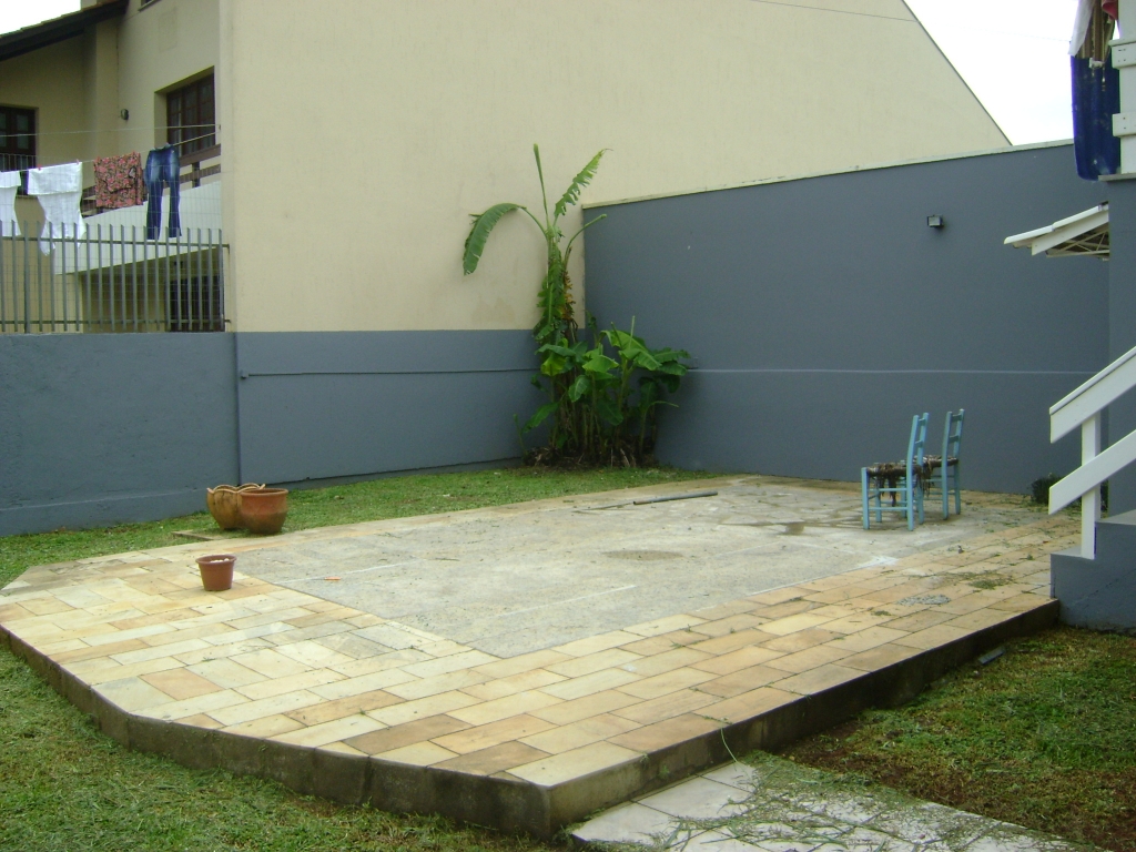 PORÃO (COMERCIAL)