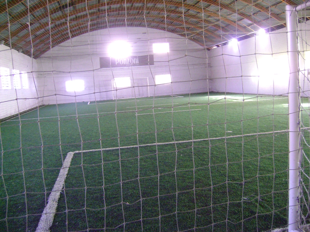TERRENO COM BENFEITORIA