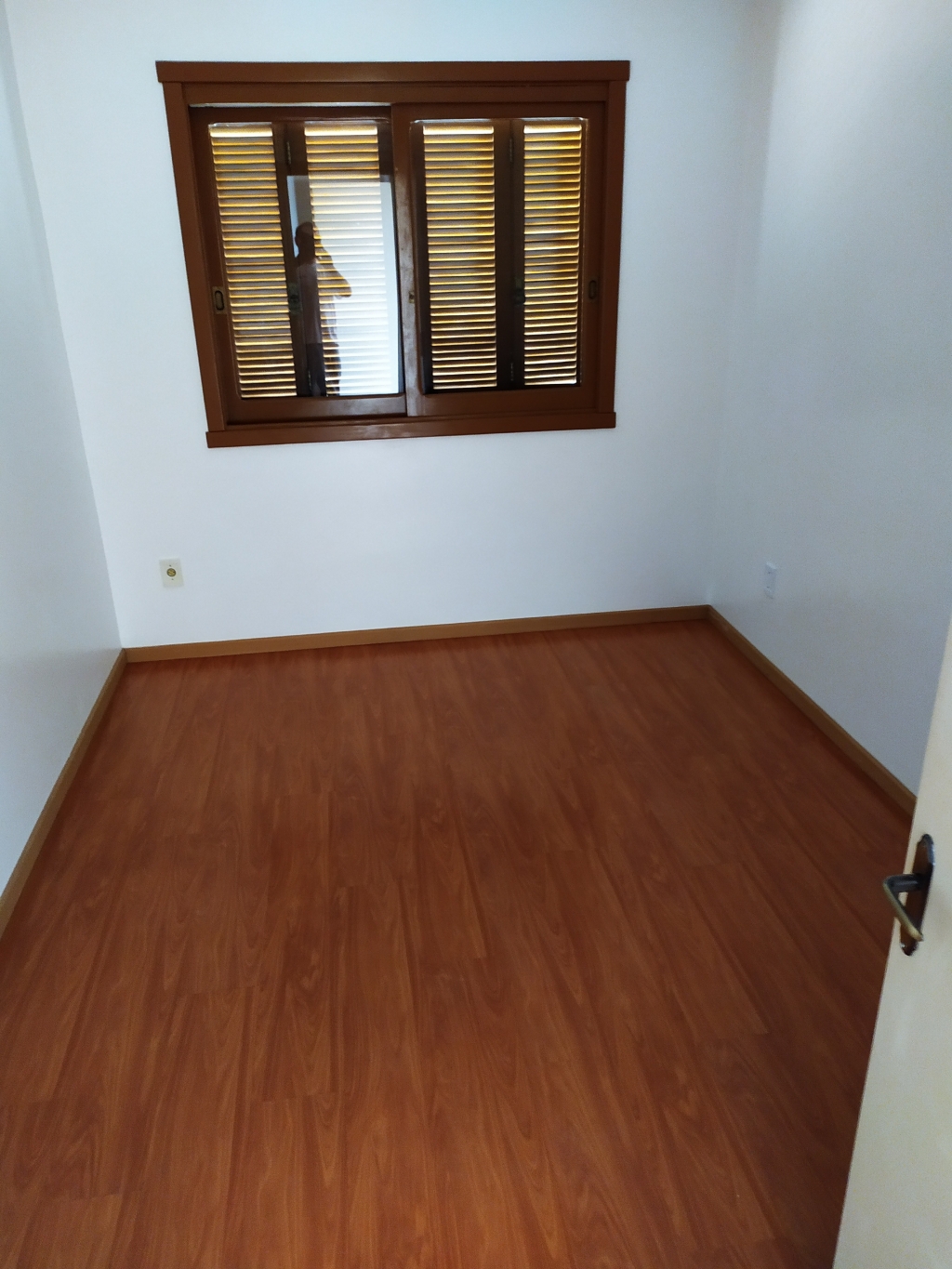 APARTAMENTO COM 3 DORMITÓRIOS