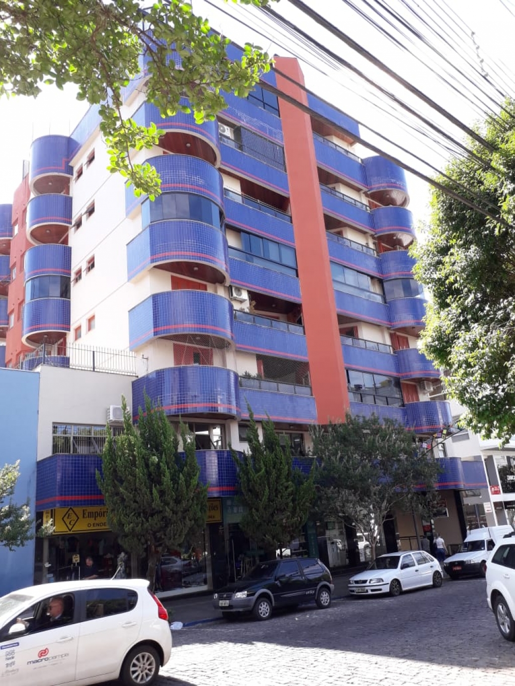 SALA COMERCIAL