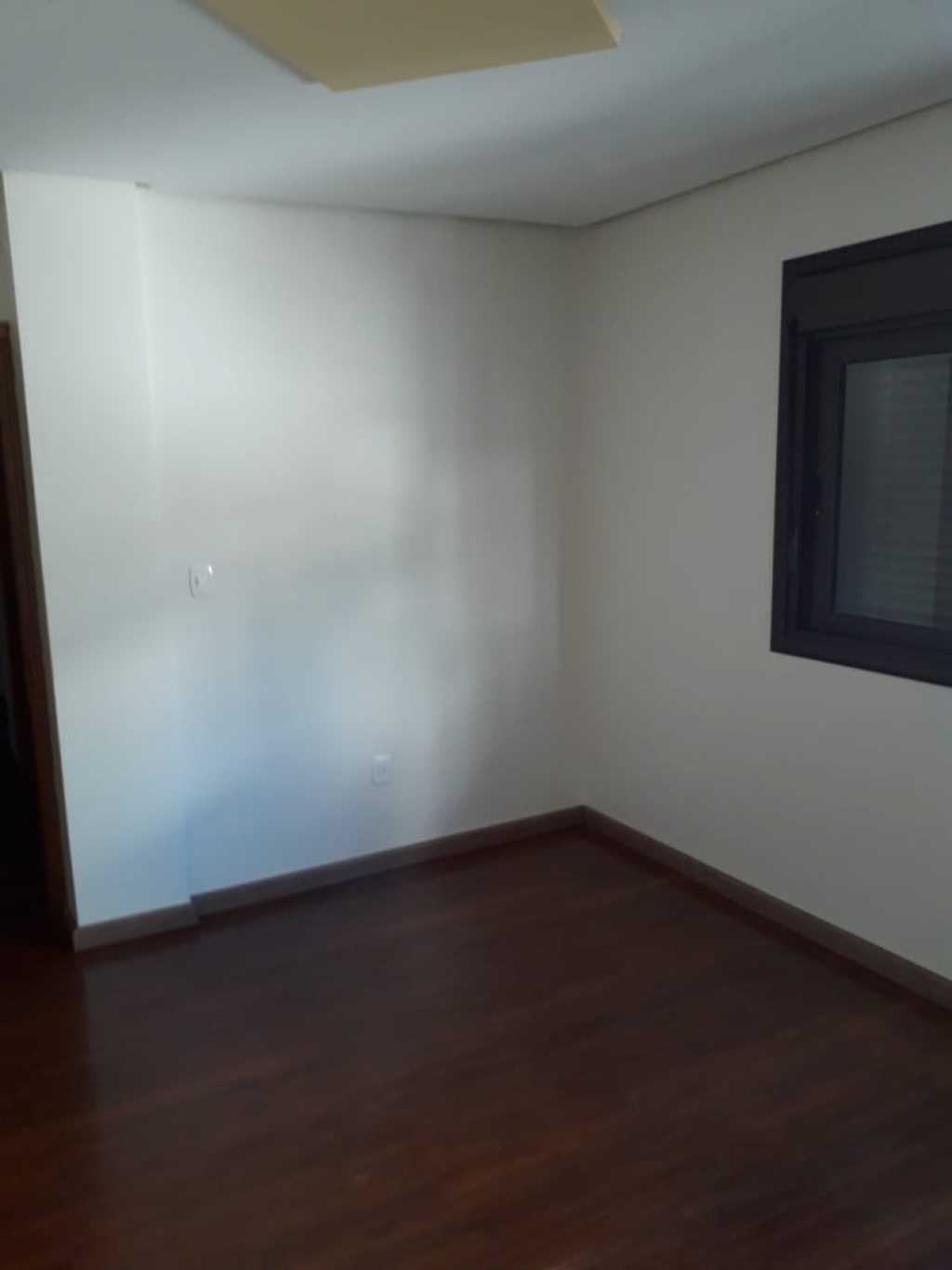 APARTAMENTO COM 3 DORMITÓRIOS
