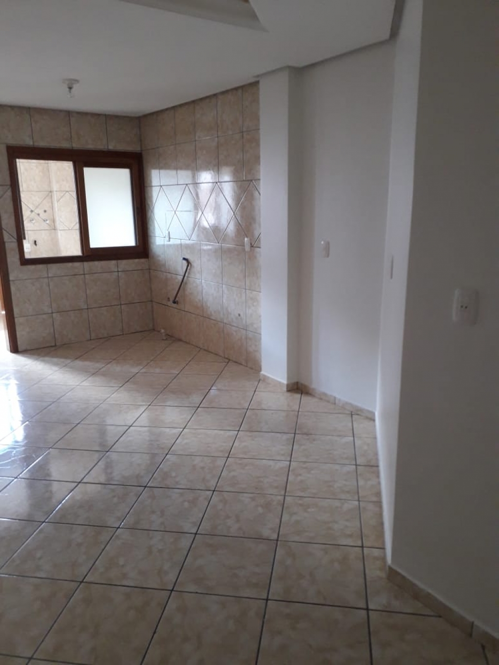 APARTAMENTO COM 3 DORMITÓRIOS