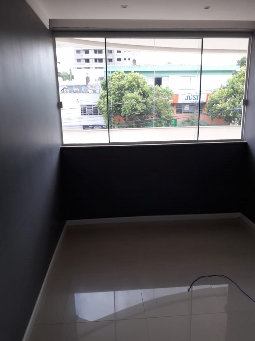 SALA COMERCIAL