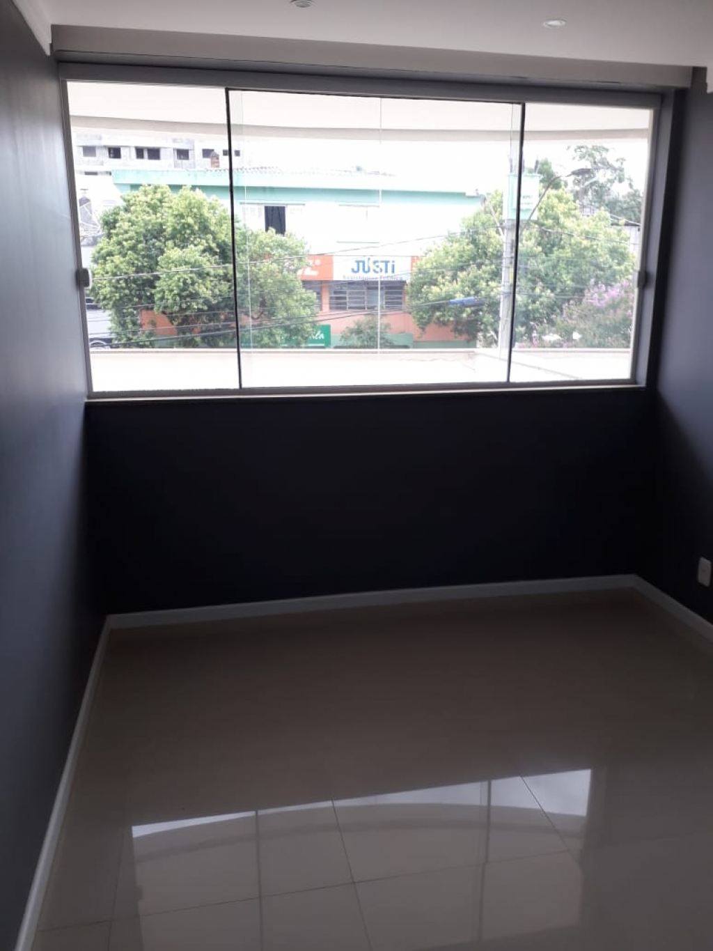 SALA COMERCIAL