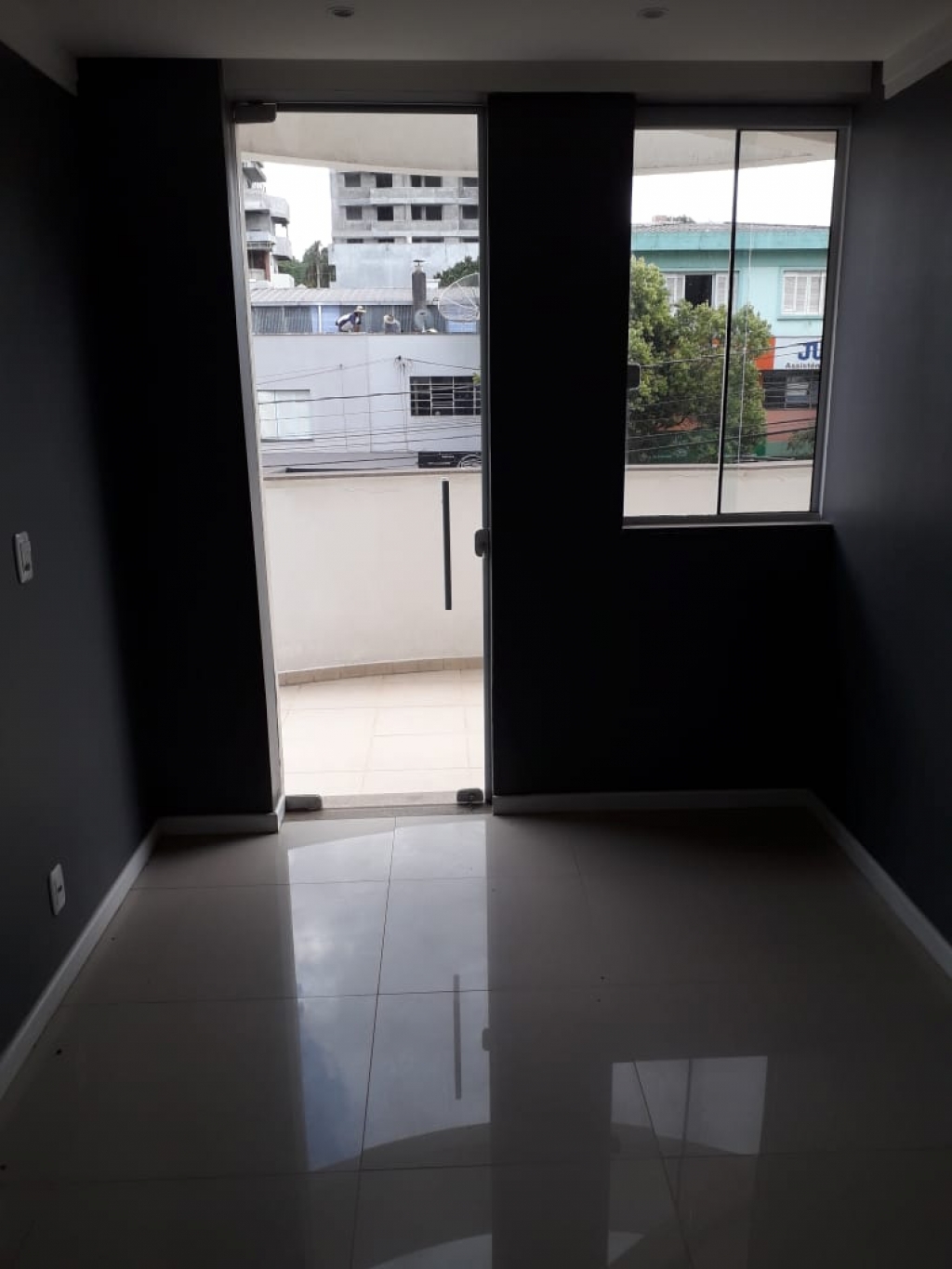 SALA COMERCIAL