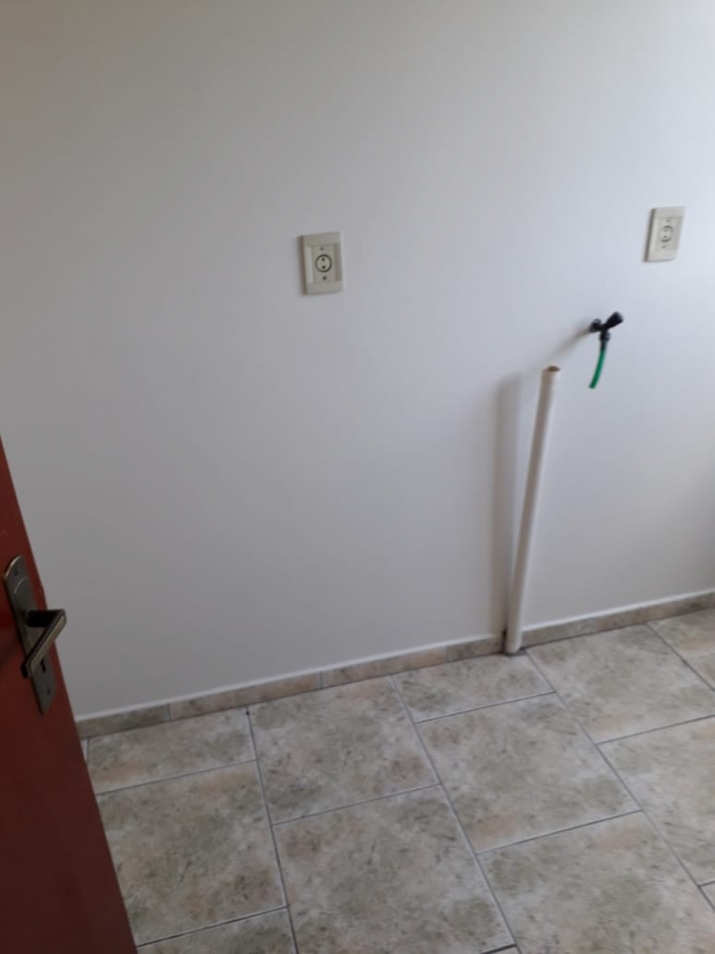 APARTAMENTO COM 3 DORMITÓRIOS