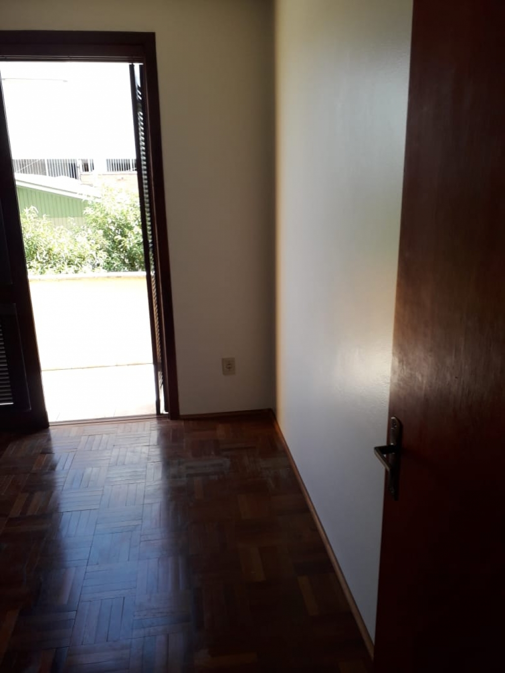 APARTAMENTO COM 3 DORMITÓRIOS