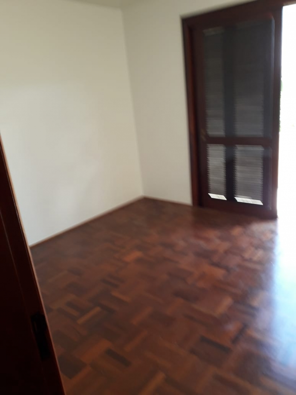 APARTAMENTO COM 3 DORMITÓRIOS