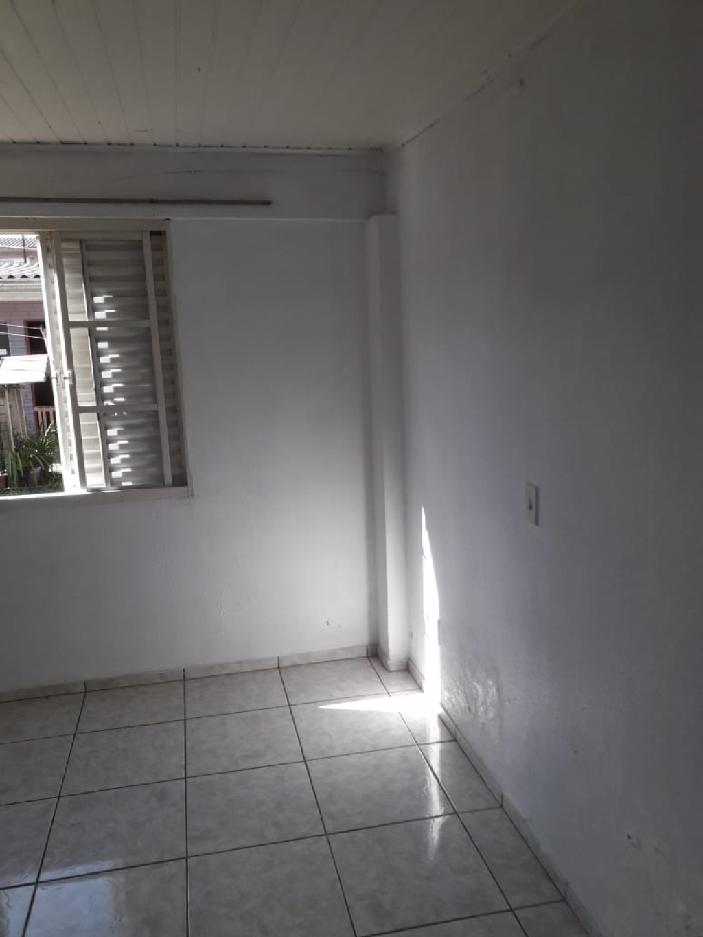 PORÃO COM 2 DORMITÓRIOS