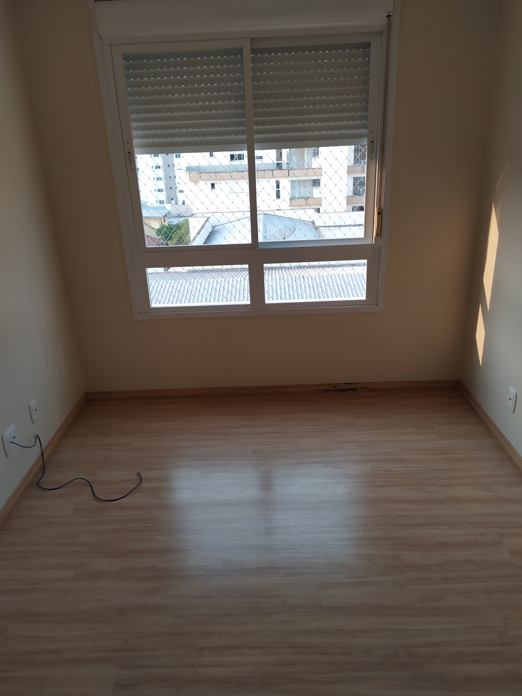 APARTAMENTO COM 3 DORMITÓRIOS