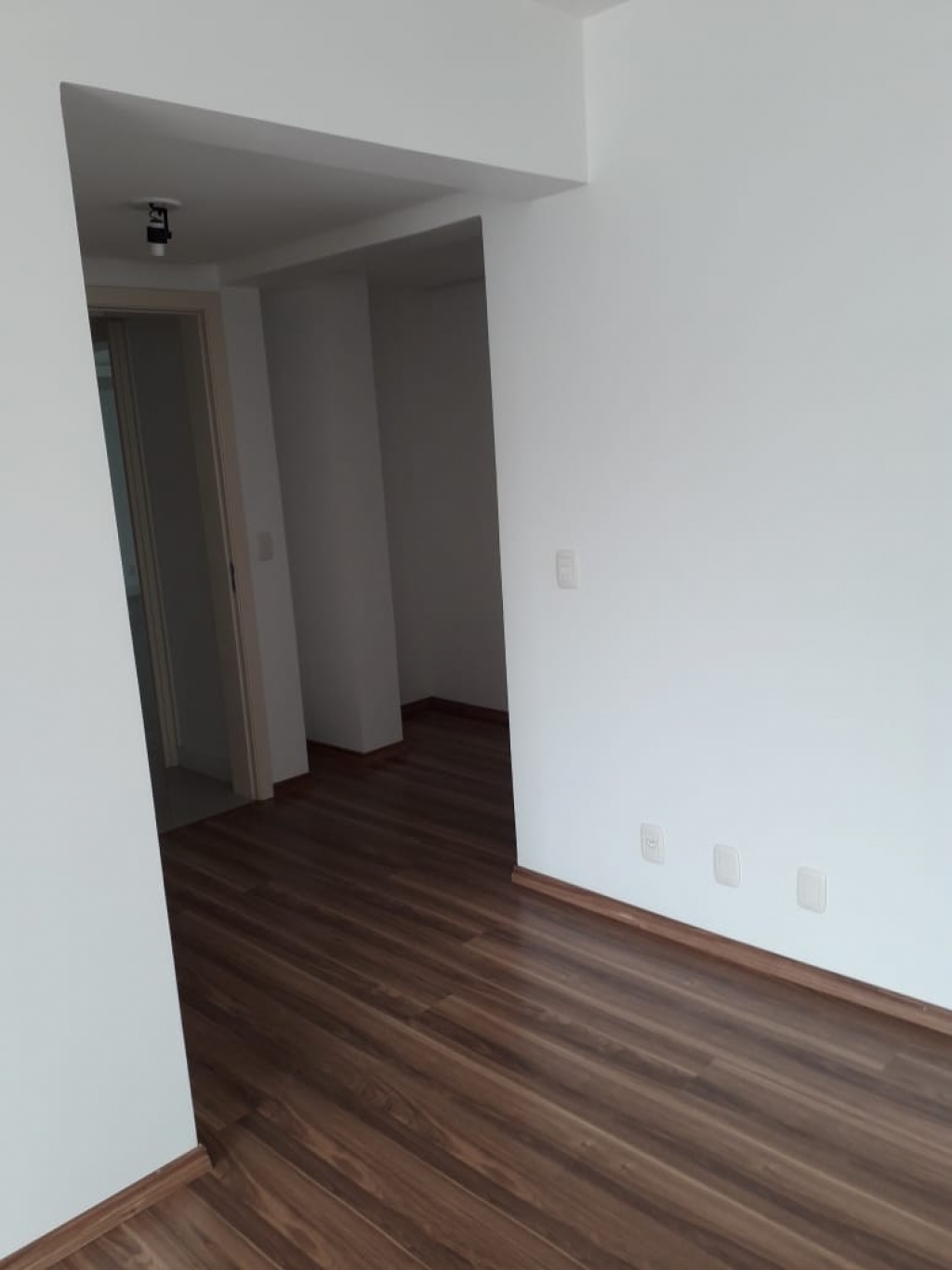 APARTAMENTO COM 3 DORMITÓRIOS