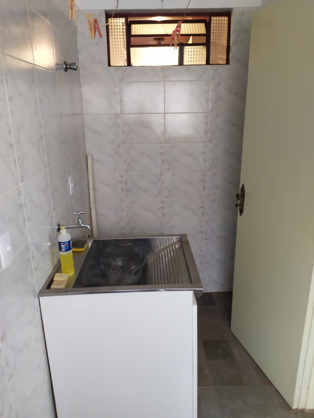 APARTAMENTO MOBILIADO
