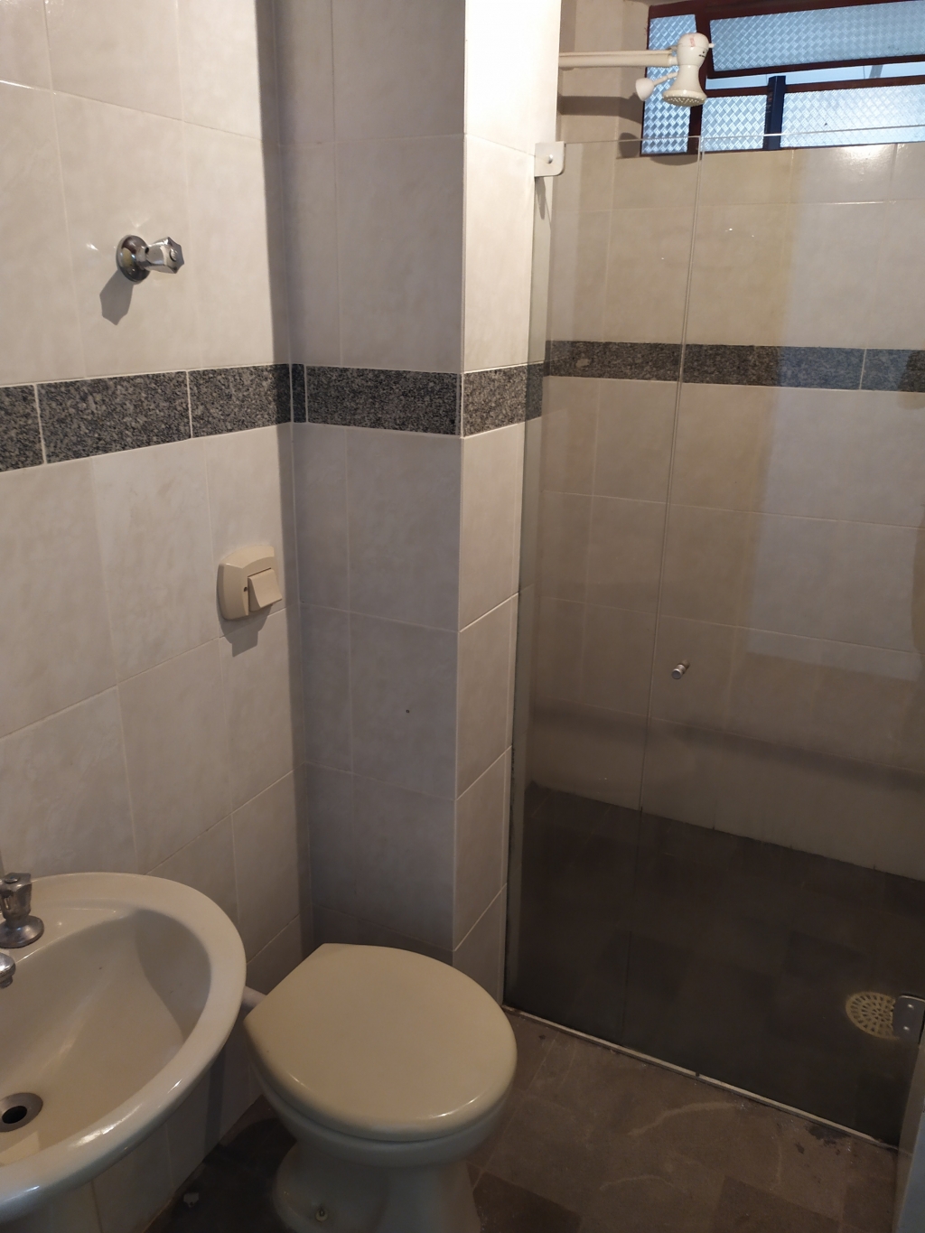 APARTAMENTO MOBILIADO