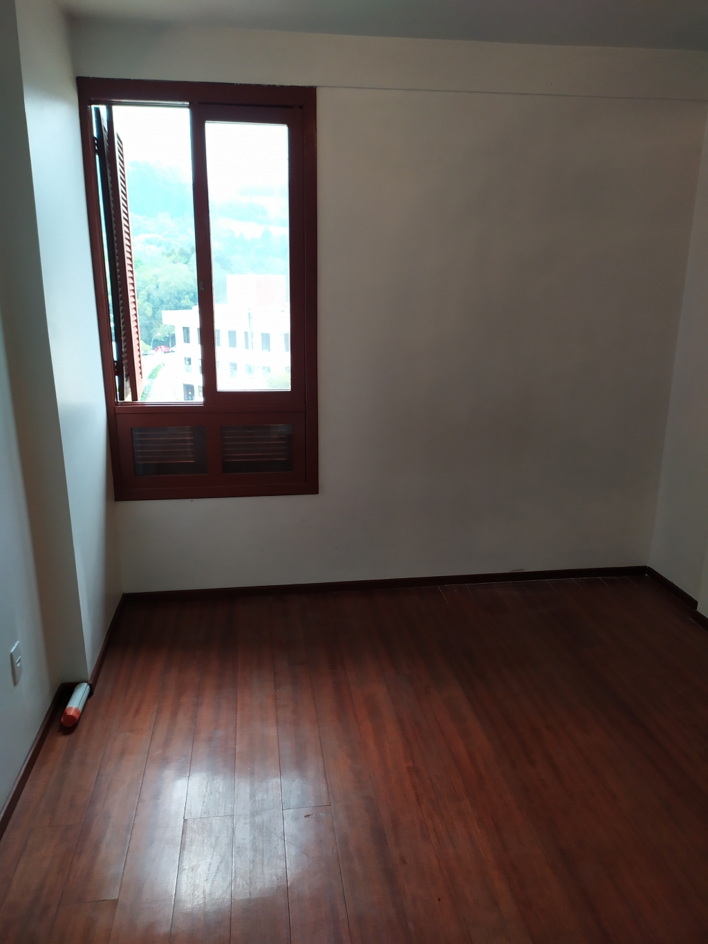 APARTAMENTO MOBILIADO
