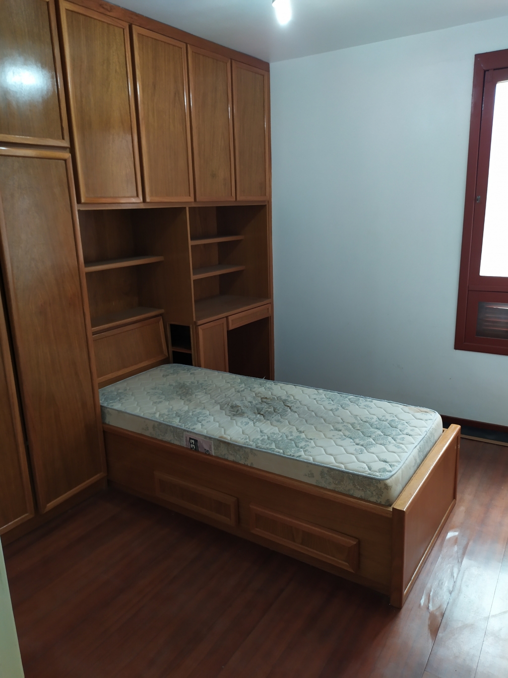 APARTAMENTO MOBILIADO