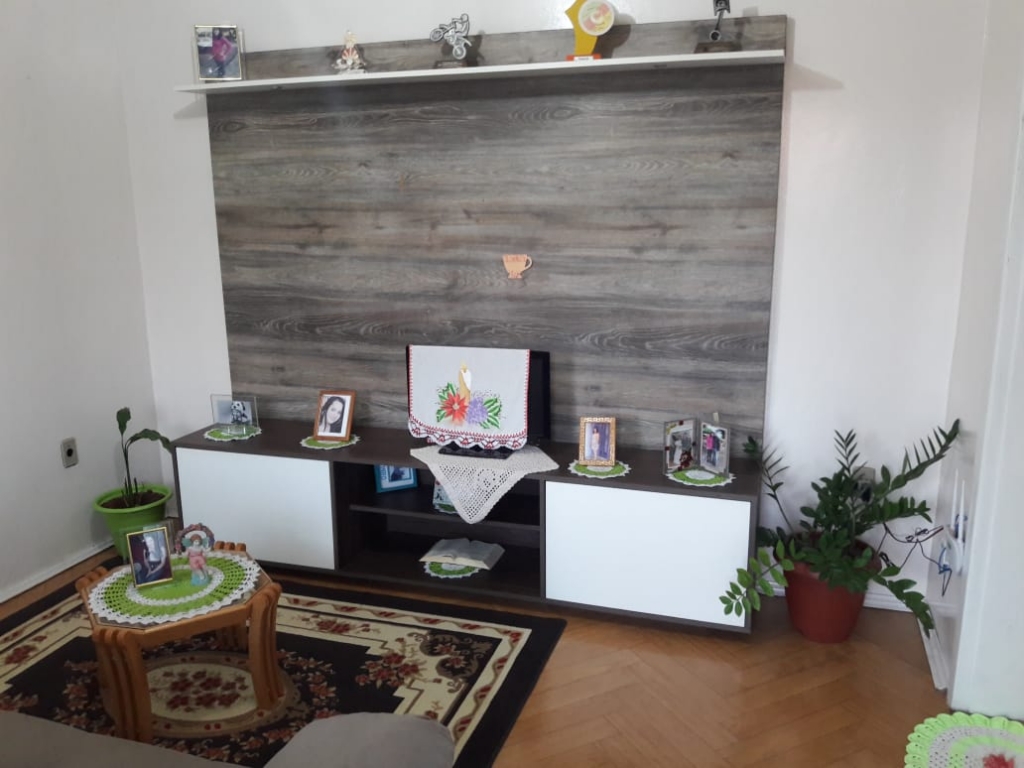 CASA COM 4 DORMITÓRIOS