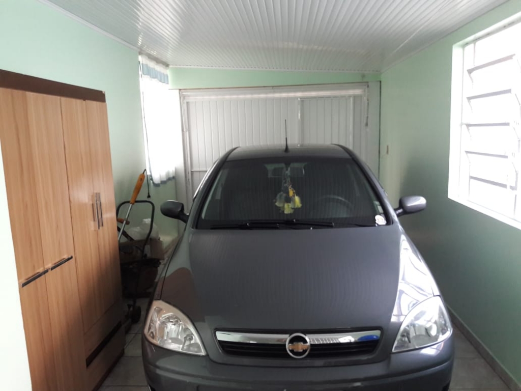 CASA COM 4 DORMITÓRIOS