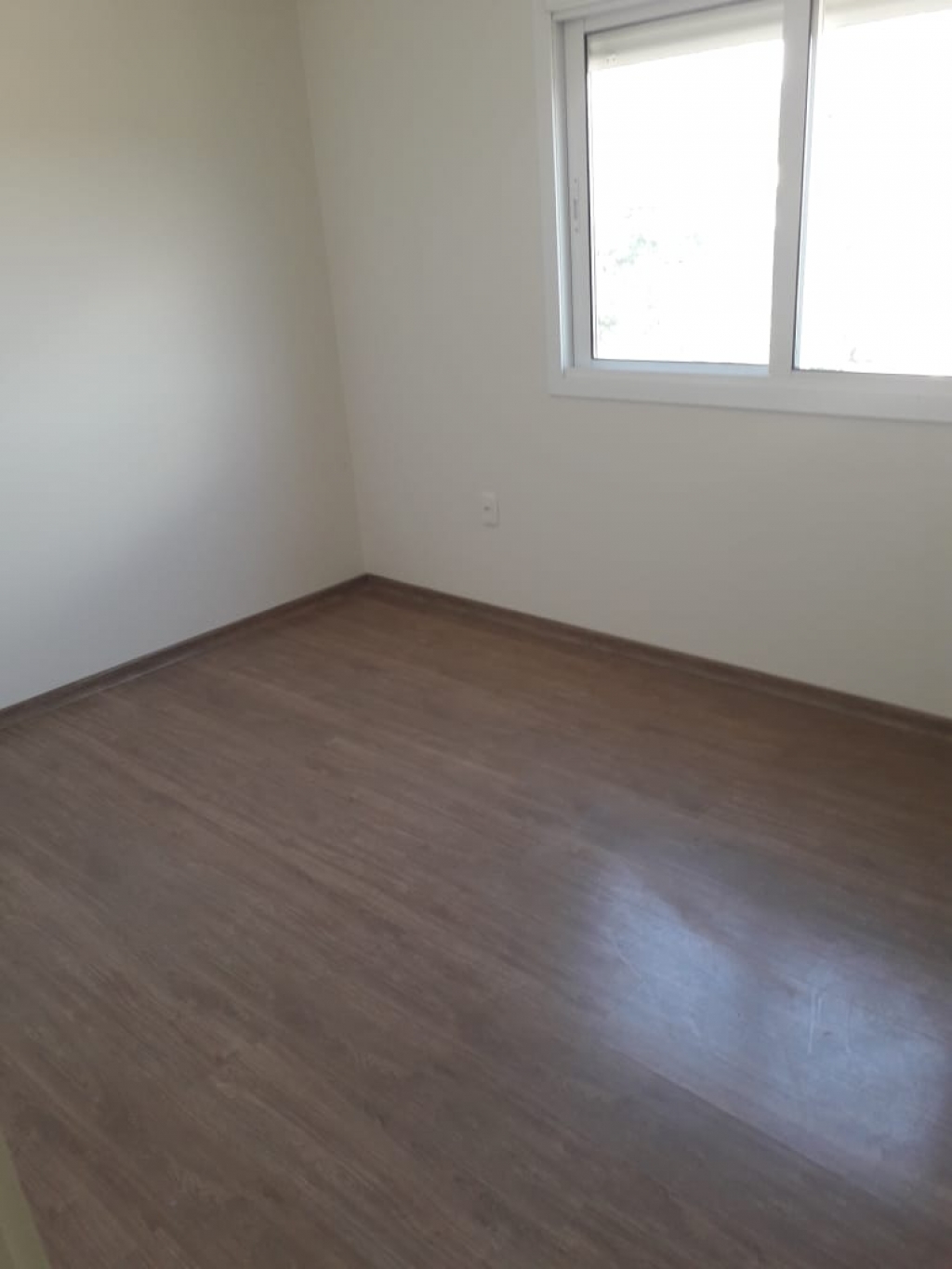 APARTAMENTO COM 3 DORMITÓRIOS