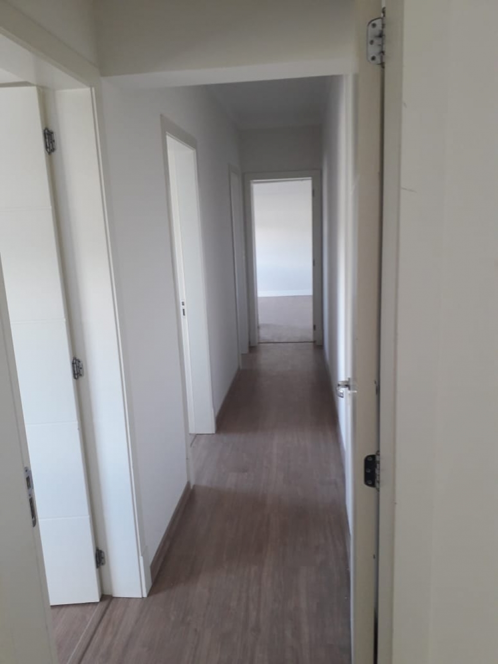 APARTAMENTO COM 3 DORMITÓRIOS