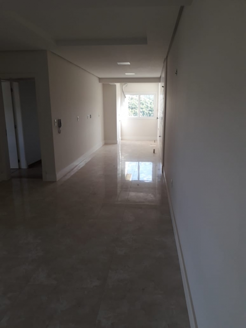 APARTAMENTO COM 3 DORMITÓRIOS