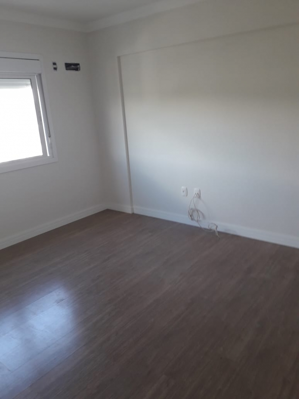 APARTAMENTO COM 3 DORMITÓRIOS