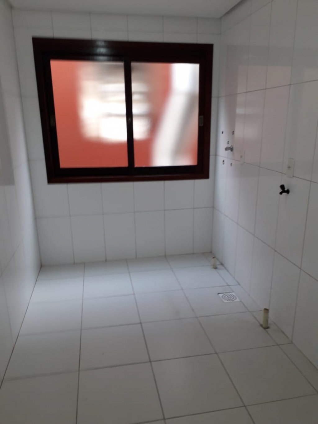 APARTAMENTO COM 3 DORMITÓRIOS