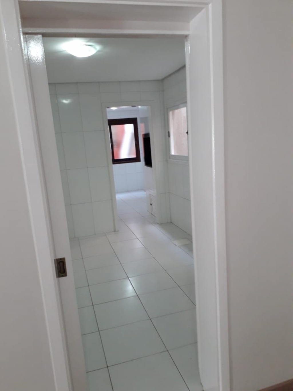 APARTAMENTO COM 3 DORMITÓRIOS