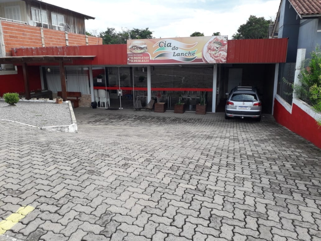 LANCHERIA COM CASA MISTA NOS FUNDOS