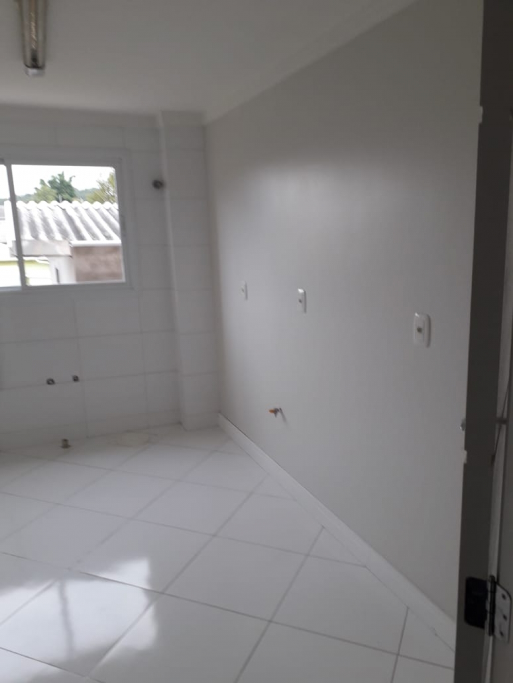 APARTAMENTO COM 3 DORMITÓRIOS