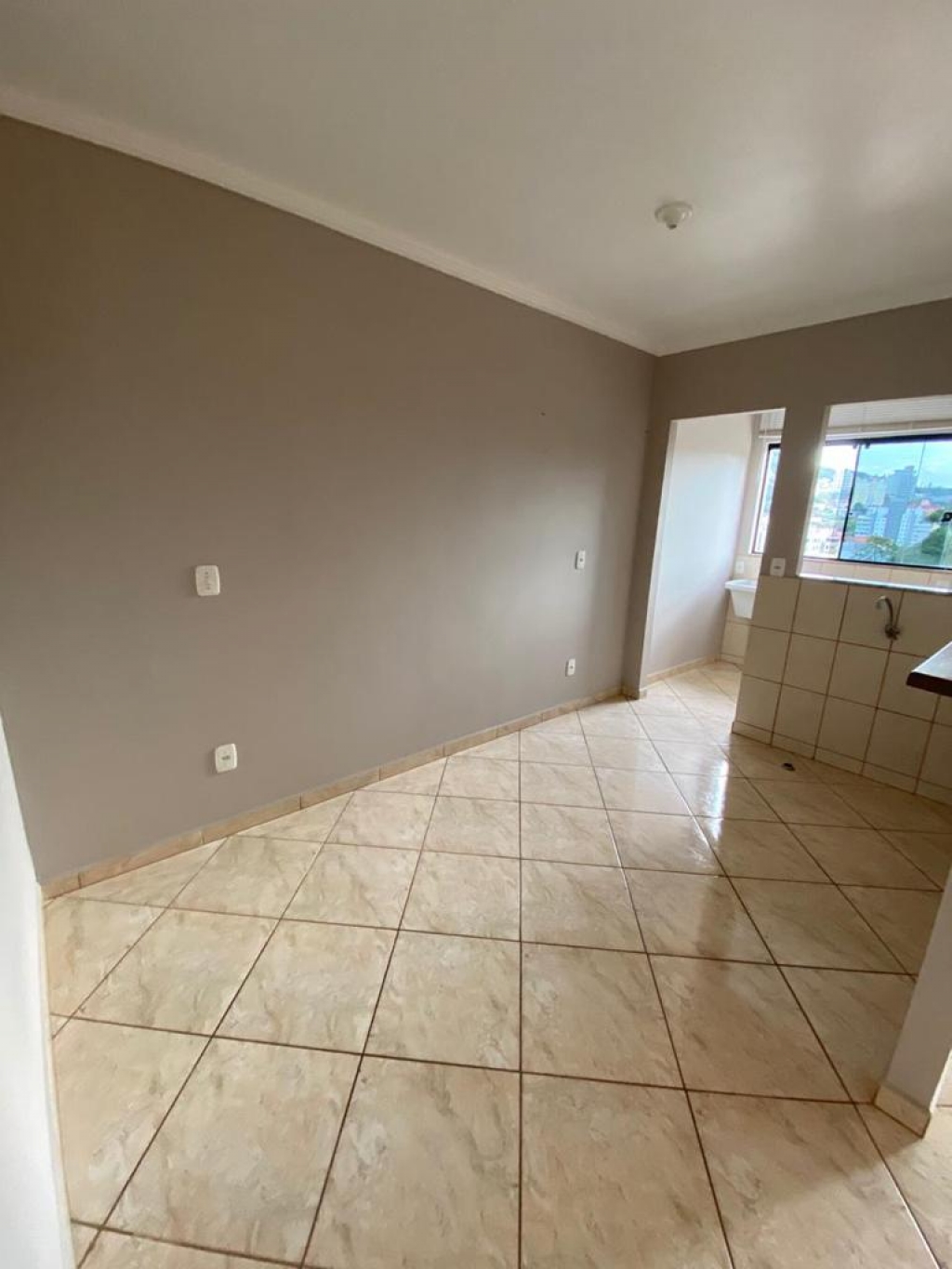 APARTAMENTO COM 3 DORMITÓRIOS